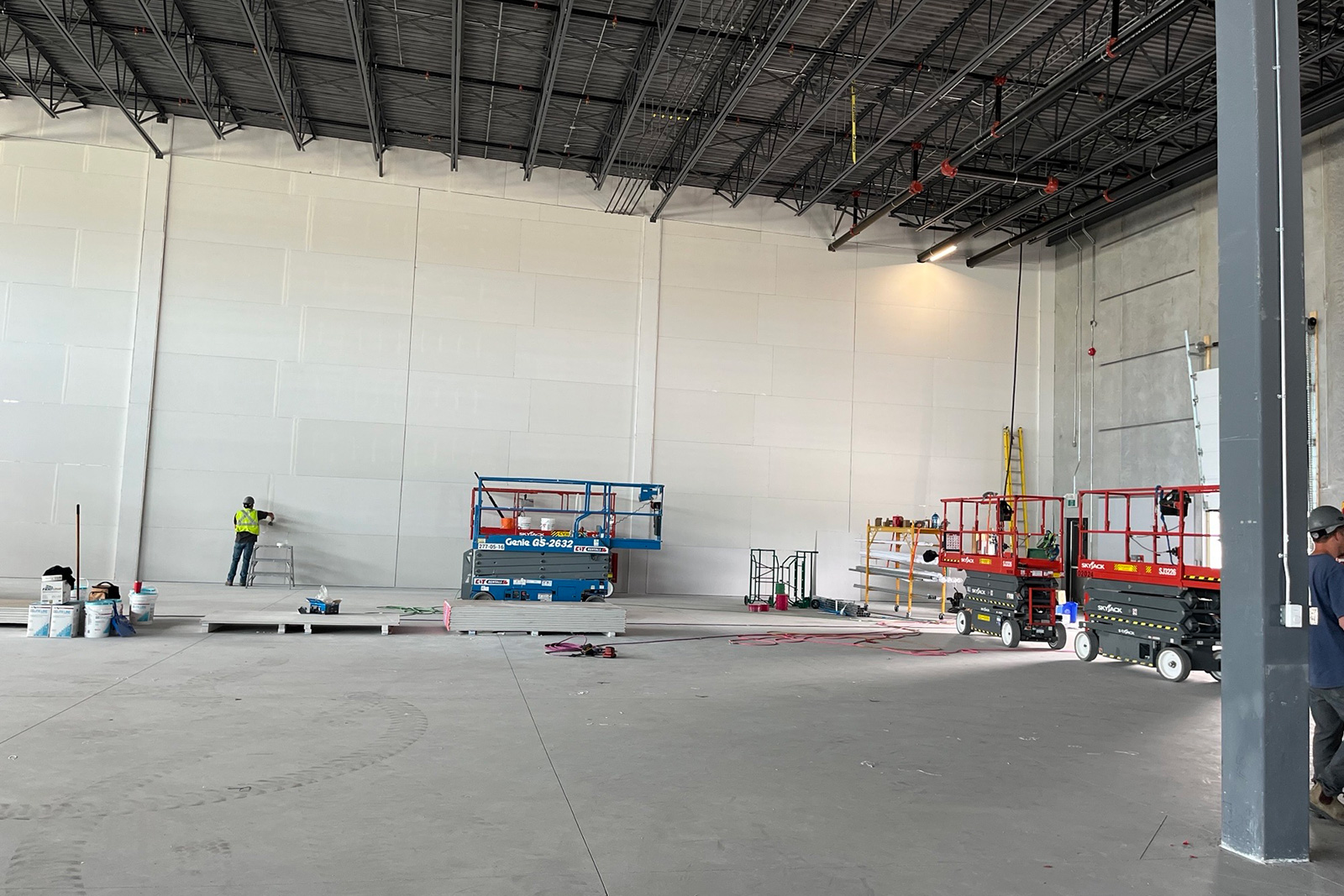 Artik - Tenant Fit Up - Demising wall boarded, warehouse side
